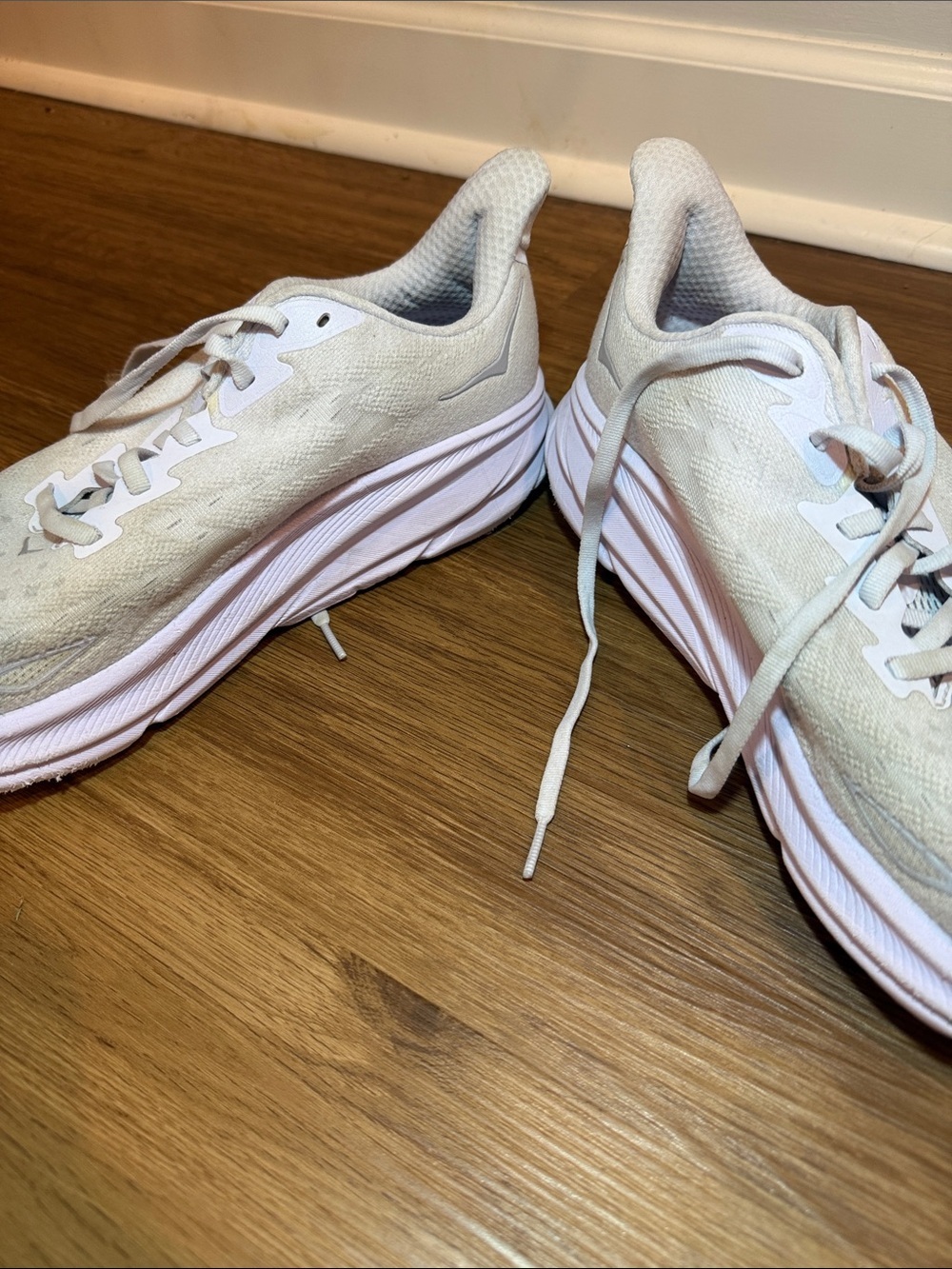 Hoka One One Clifton 8 Running Shoes White - Picture 10 of 11